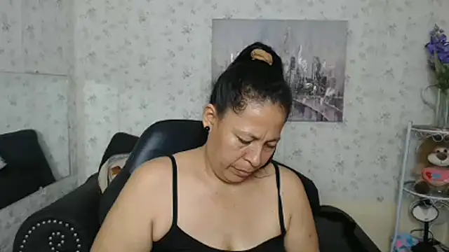 mature martina online show from July 7, 6:47 am