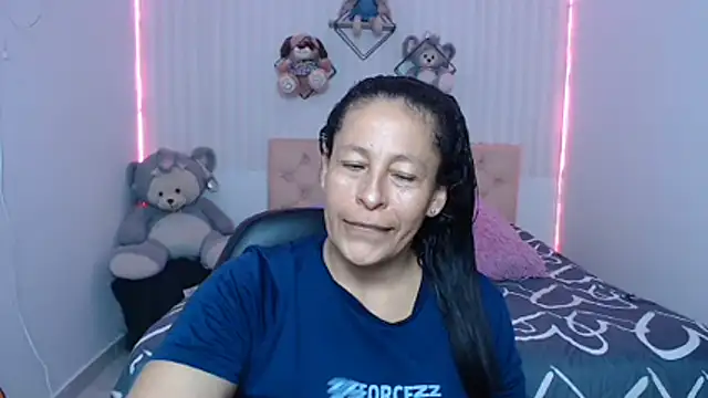 mature martina online show from August 3, 5:07 pm