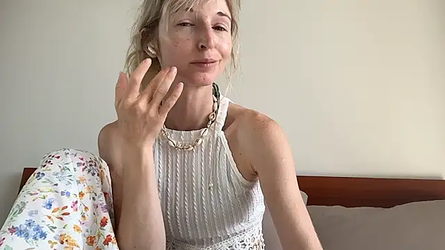 ivankai  online show from February 22, 3:18 am