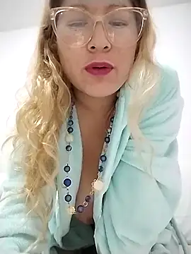 luli222 online show from May 5, 4:21 pm