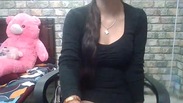 Snapshot of Sexy_iknoor chatting on October 11, 5:12 am Sexy iknoor online show from October 11, 5:12 am