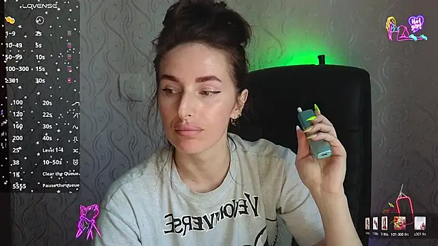 xx adrihanna xx online show from June 3, 4:34 pm