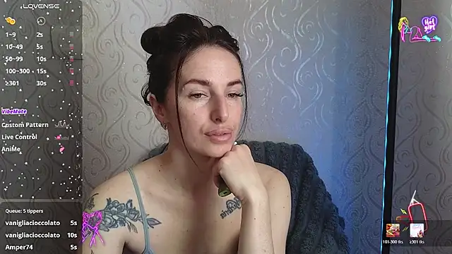 xx adrihanna xx online show from May 11, 6:37 am