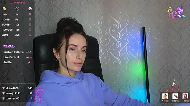 xx adrihanna xx online show from June 1, 6:20 pm