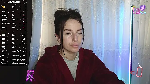xx adrihanna xx online show from May 10, 6:37 am