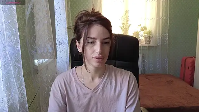 xx adrihanna xx online show from August 3, 5:44 am