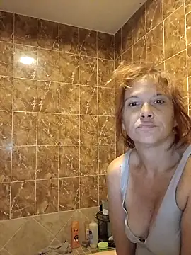 Snapshot of spundarella420 chatting on October 12, 2:30 pm spundarella420 online show from October 12, 2:30 pm