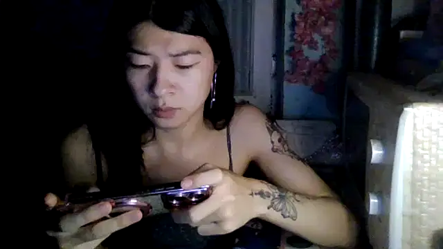 CarlyJoy online show from May 16, 3:11 pm