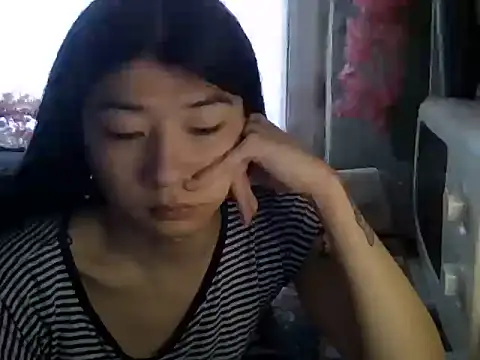 CarlyJoy online show from May 31, 1:50 pm