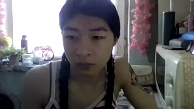 CarlyJoy online show from May 1, 8:39 am