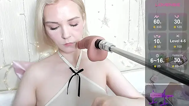 Kaya Devis online show from June 11, 4:42 am