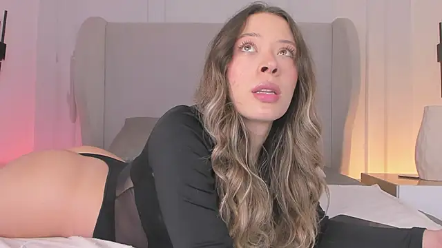 chloe d online show from November 15, 12:50 pm