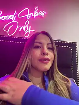 sexyyykloee online show from July 29, 6:02 am