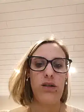 Madame Callie online show from June 20, 9:51 pm
