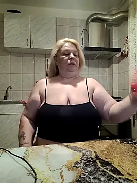 AriannaMilf online show from June 14, 6:19 pm