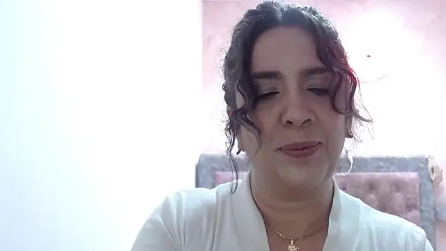 Victoria meester online show from June 17, 2:51 pm