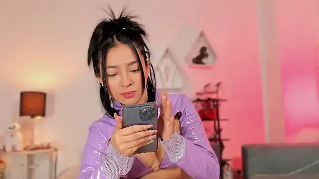 valerycolins online show from January 7, 9:34 am