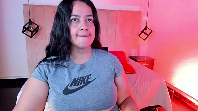 lucia vonne  online show from January 13, 10:03 pm