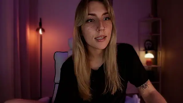 Dakotaa  online show from March 7, 1:12 am