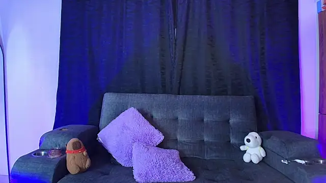 yungelitamor  online show from August 3, 9:48 am