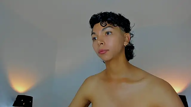 xhenisa  online show from November 28, 10:24 pm