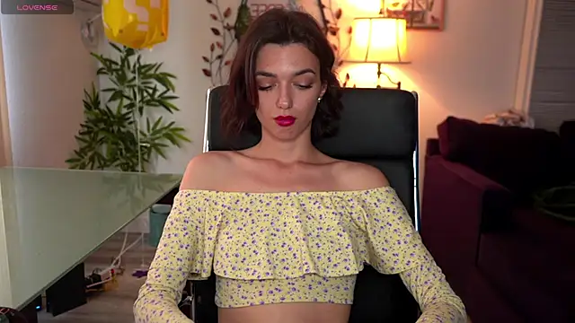 olivia jeas online show from May 4, 12:47 am