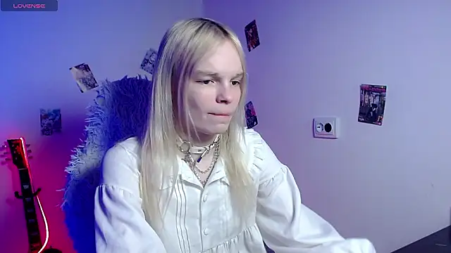 Emily Nyaffee online show from March 16, 10:13 pm