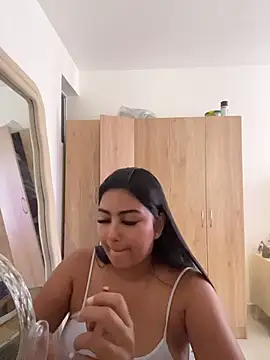 NatashaBrown12 online show from November 24, 1:13 pm