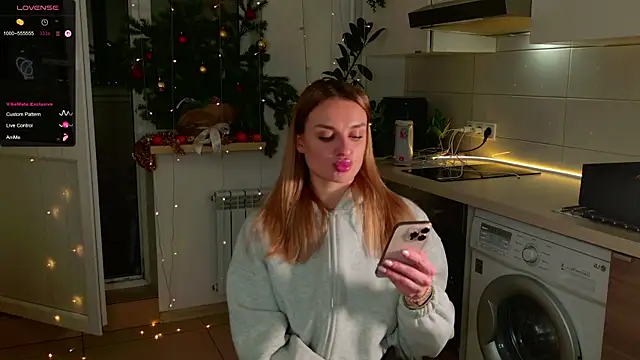 MissLovex online show from December 22, 1:58 pm