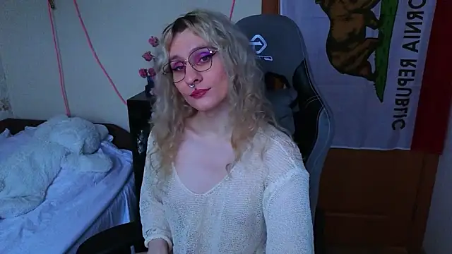 Lori Myaf online show from March 5, 3:19 pm