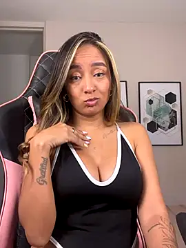 DianaHopson online show from September 12, 11:18 am