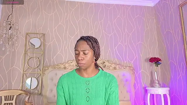 Shanelle   online show from August 3, 1:50 pm