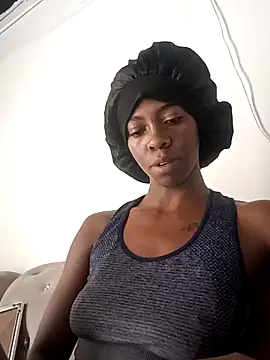 Shanelle   online show from July 19, 2:52 pm