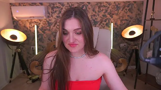 EmmyCharmm online show from July 28, 11:17 am