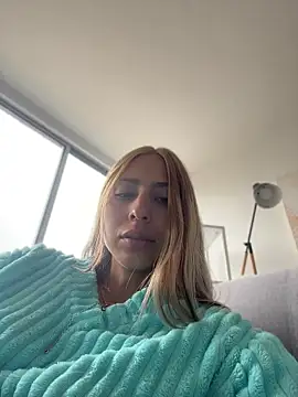Ameellie online show from June 16, 4:41 pm