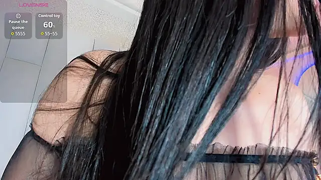 andrea alvarz online show from July 26, 5:26 am