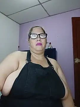 EllisW8 online show from July 11, 11:32 am