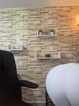  Abril-Office1 online show from July 22, 3:35 pm