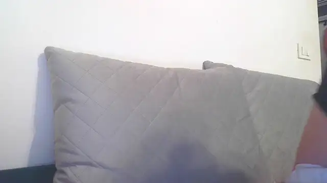 LovelyJulliette online show from December 4, 12:40 pm