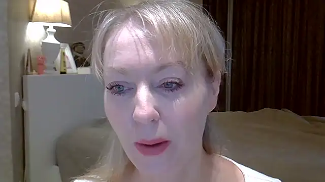 ZarinaSwift online show from February 3, 4:21 am