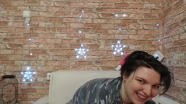 Amelia Kiss  online show from December 19, 12:37 am