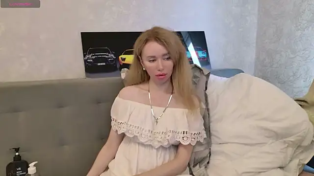 Bambixxxbaby online show from June 10, 5:50 am