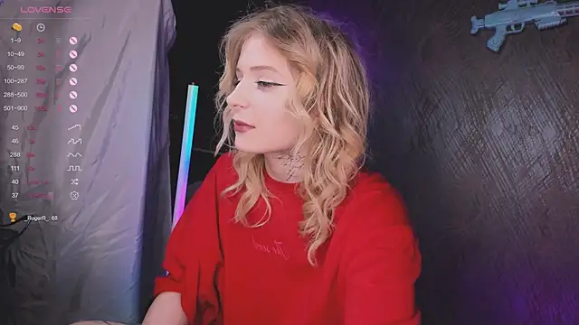 little grinch666 online show from December 18, 8:13 pm