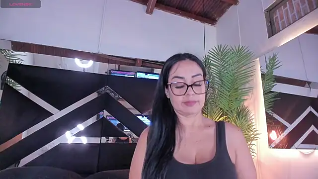 emily-fox online show from July 21, 11:00 am