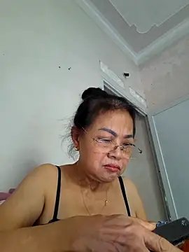 Hotestlove online show from June 5, 9:59 am