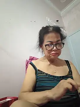 Hotestlove online show from June 14, 4:57 am
