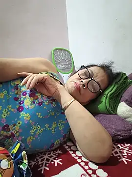Hotestlove online show from June 12, 7:27 am