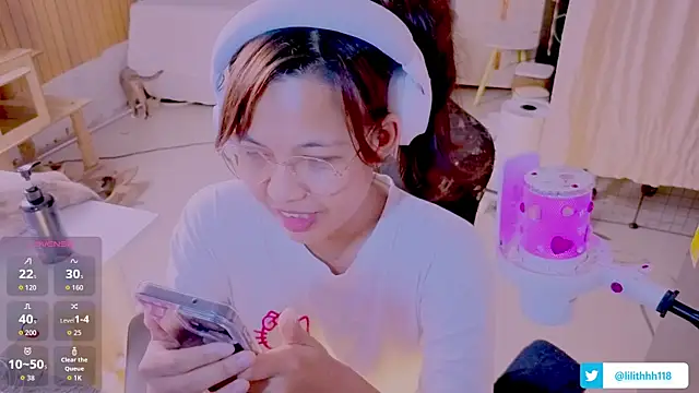 Kana G online show from August 7, 12:01 pm