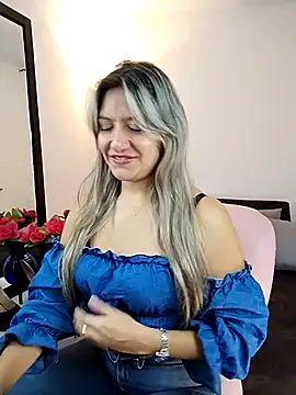 valeriahunter1 online show from September 27, 10:50 pm