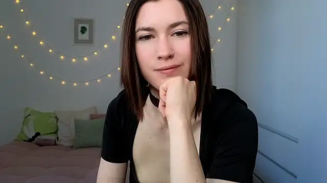 AliciaNewell online show from July 16, 5:01 am
